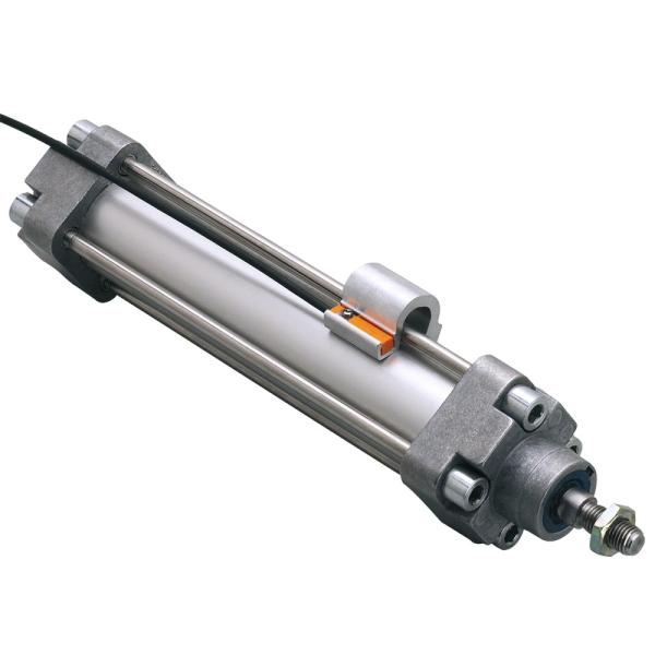 E11799 IFM - Adaptador de Montagem IFM Para Cilindro de Perfil Alumínio 25,9x25x34,2mm